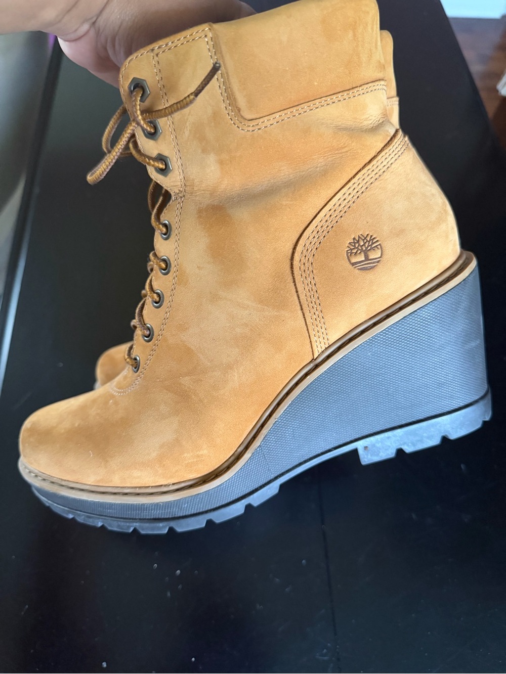 Timberland Women's Tan Nubuck Lace-Up Wedge Boots - Picture 2 of 8
